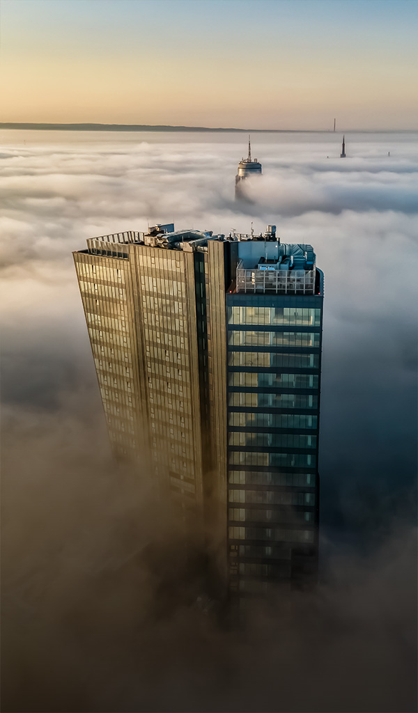 Hanza-Tower-Mobil